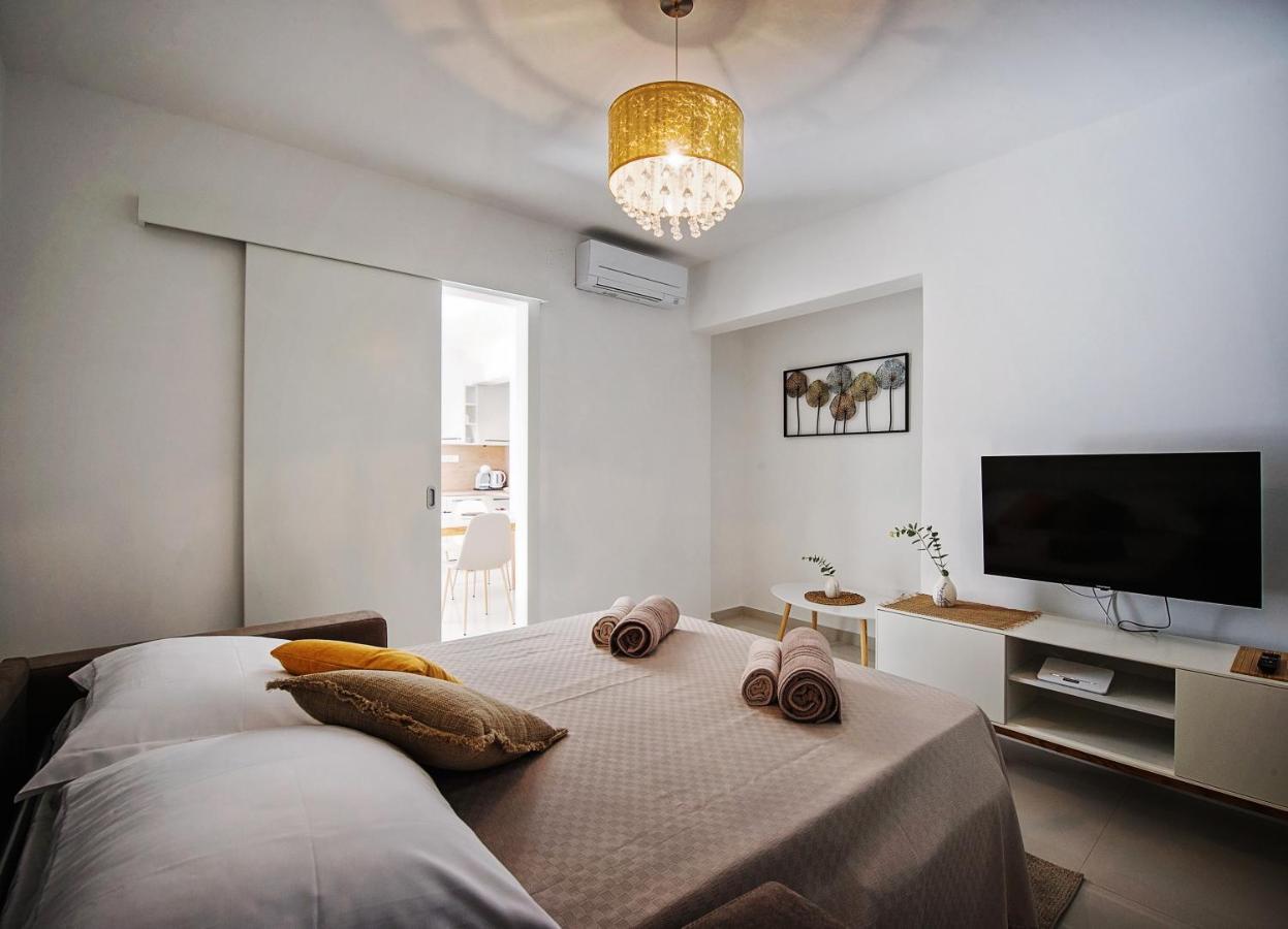 Sea Front Apartments Ivana Рогозница Екстериор снимка